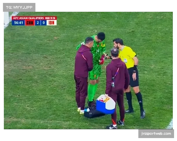 终场哨响，为保级拼尽全力的埃弗顿队长塔科夫斯基瘫倒在地